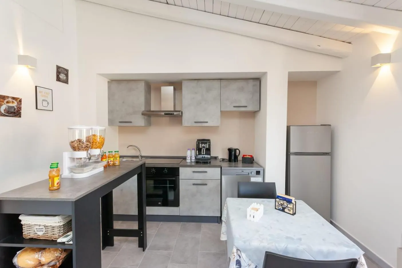 B&B Il Glicine Lu Lioni Bed & Breakfast