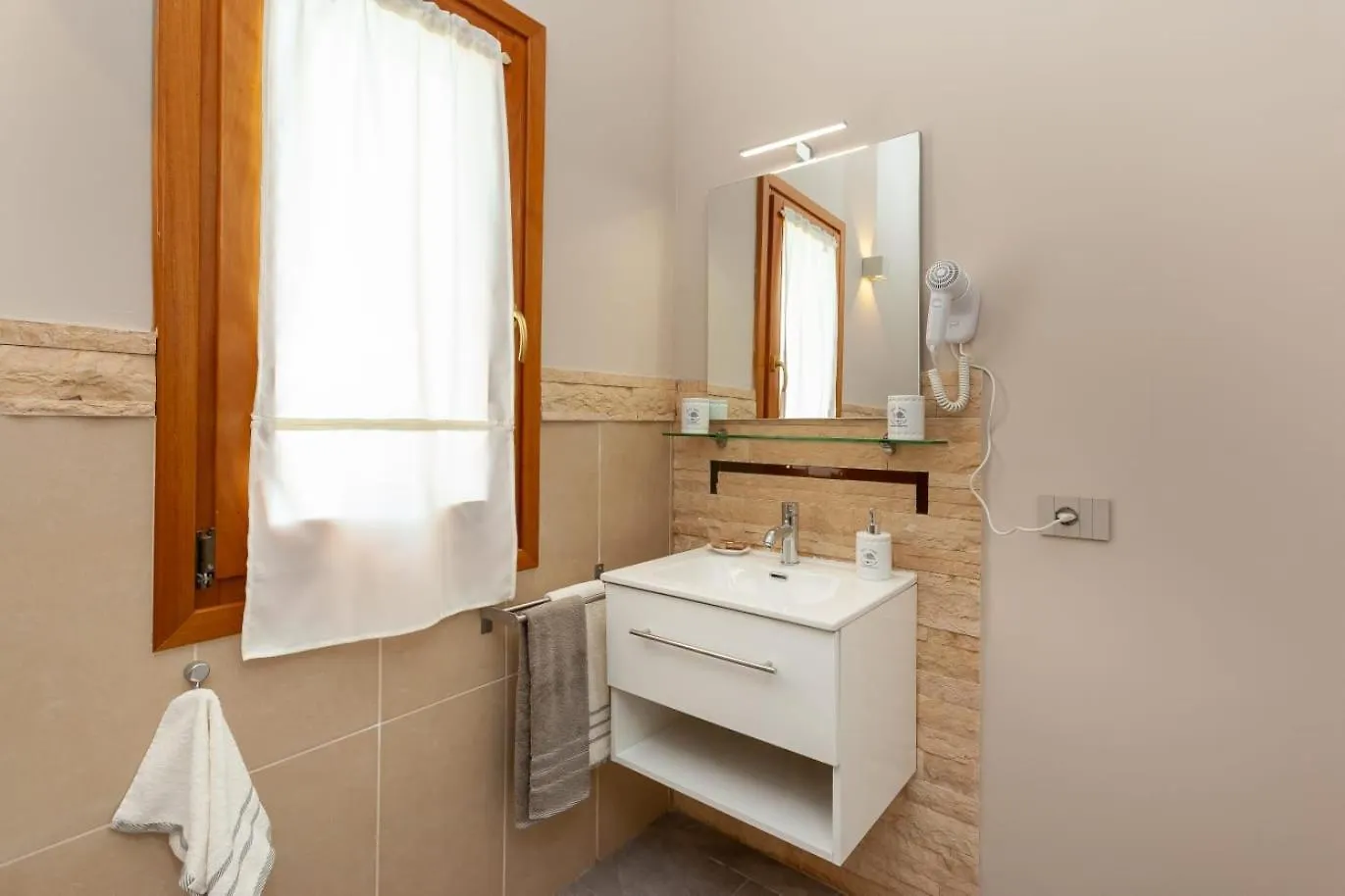 B&B Il Glicine Lu Lioni Bed & Breakfast